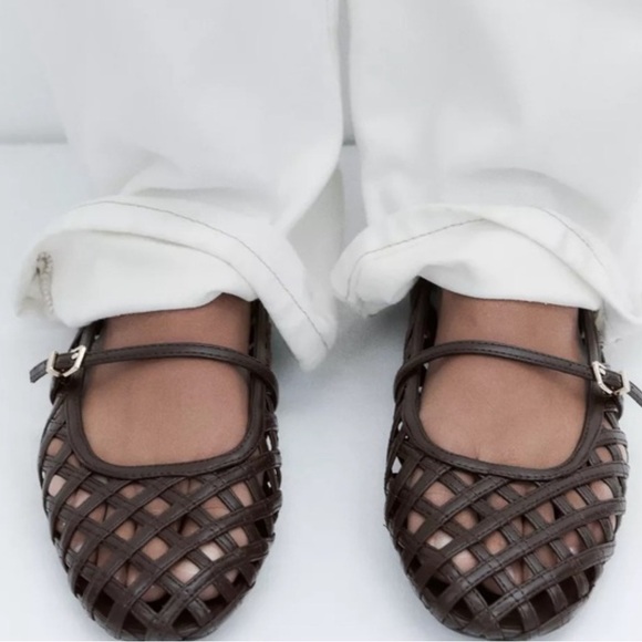Zara Woven Ballet Flats in Chocolate Brown Size: 37 - Picture 2 of 10